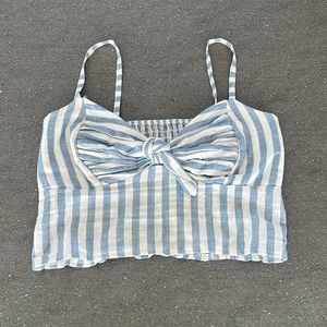 WOMENS CROP TOP PERFECT FOR SUMMERTIME (bought at a boutique)